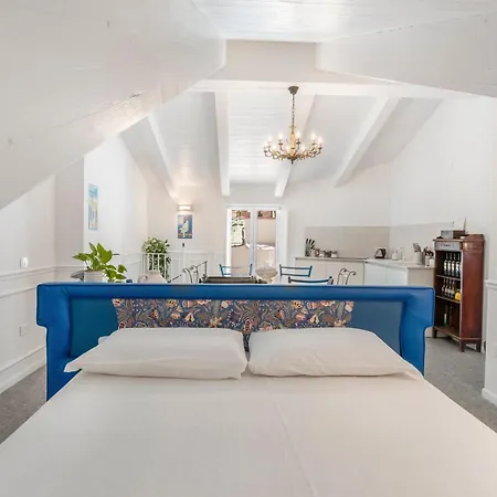 Palazzo Desiderio Apartment *